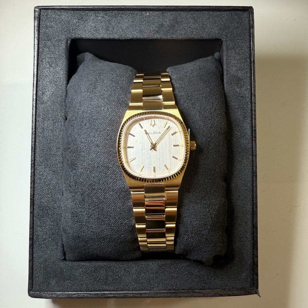 Brand new with tags Bulova Super Seville Mini Watch